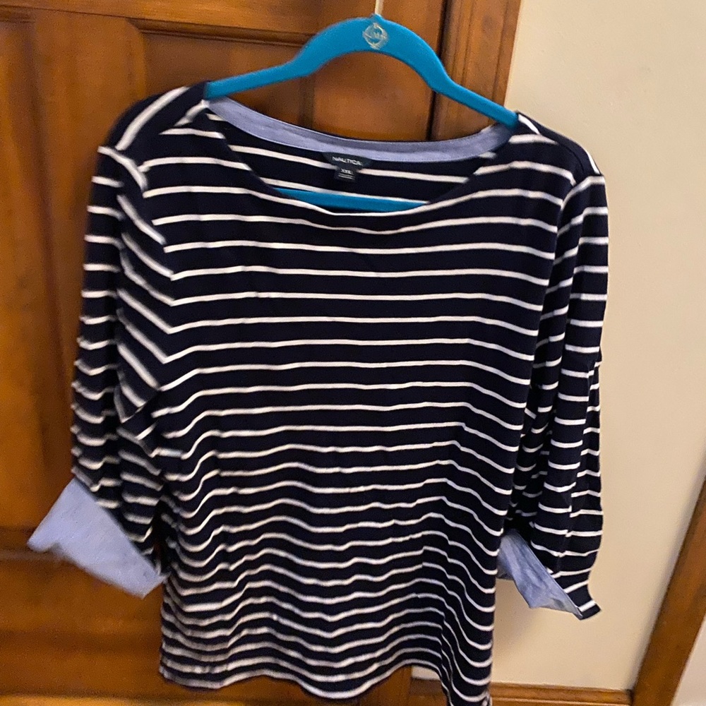 3/4 length sleeve top with chambray cuffs